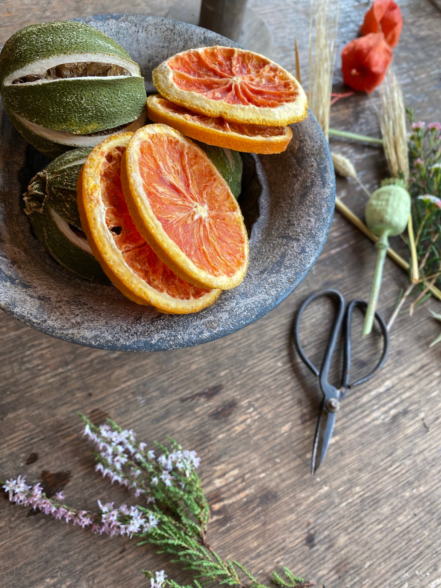 Luxury Mossed and Mixed Foliage Wreath Kit